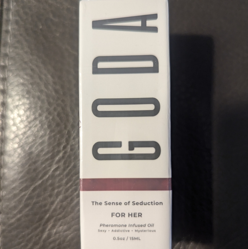 GODA 15 mL Women's Pheromone Perfume New ~ In Box Smells Amazing 😍 - Picture 8 of 8